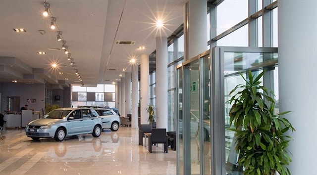 Autocommerce - Fiat auto salon, Split