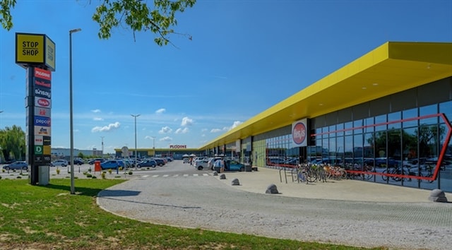 Shopping centre STOP SHOP, Velika Gorica